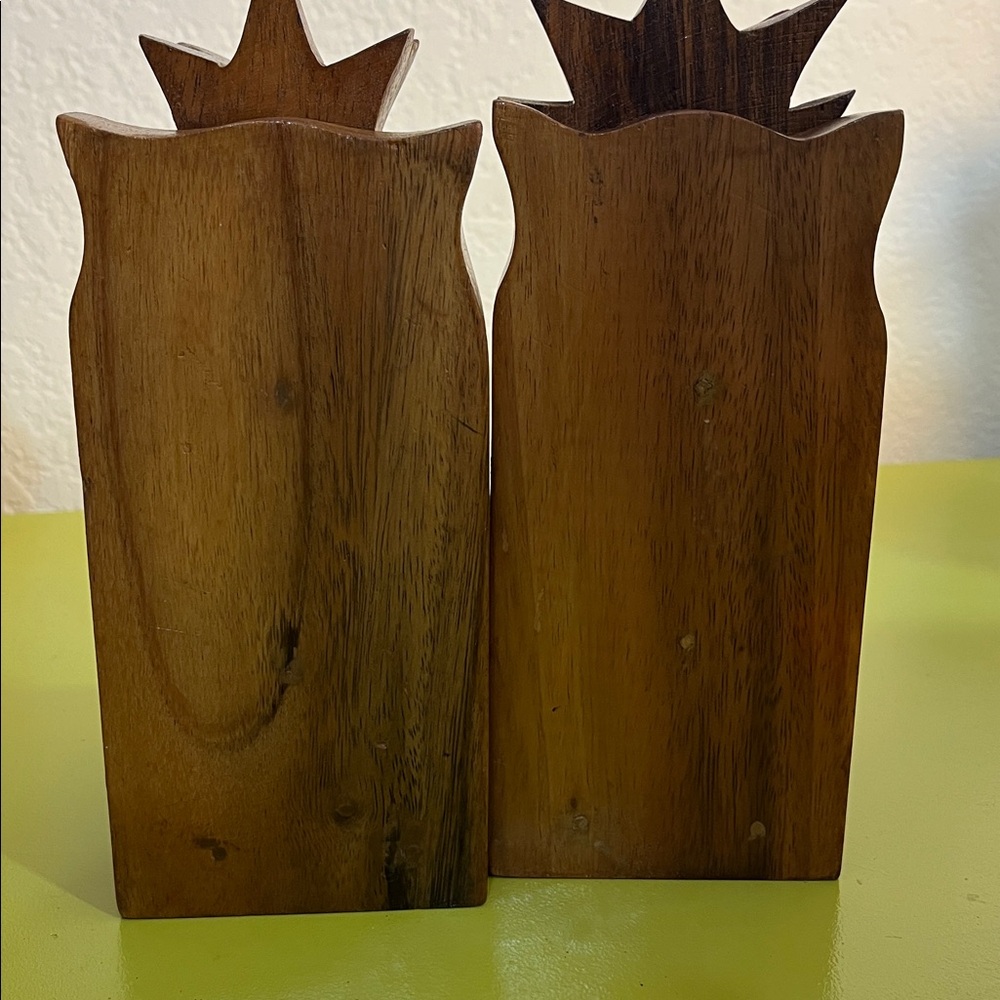Vintage Pineapple Wooden Bookends - Picture 3 of 6